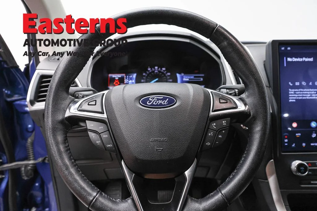 Used 2023 Blue Ford SEL image 10