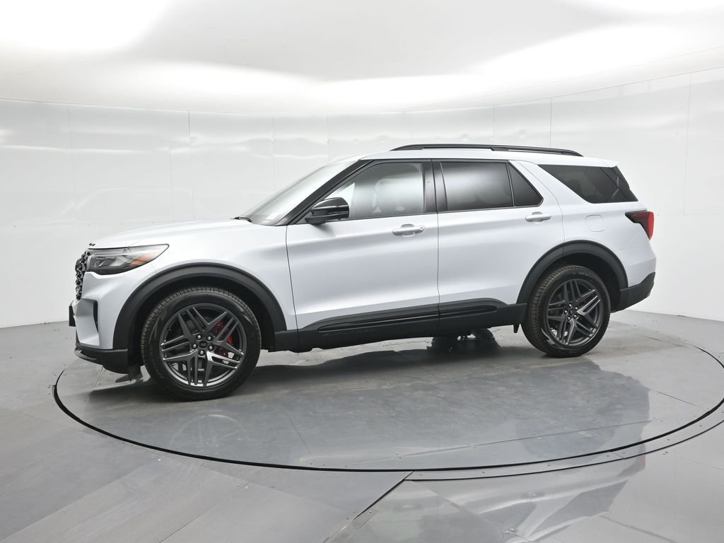 New 2026 Space White Metallic Ford ST image 28