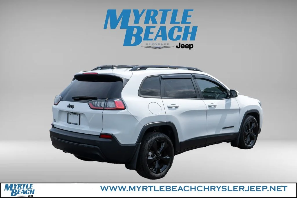 Used 2020 Bright White Clearcoat Jeep Latitude Plus image 6