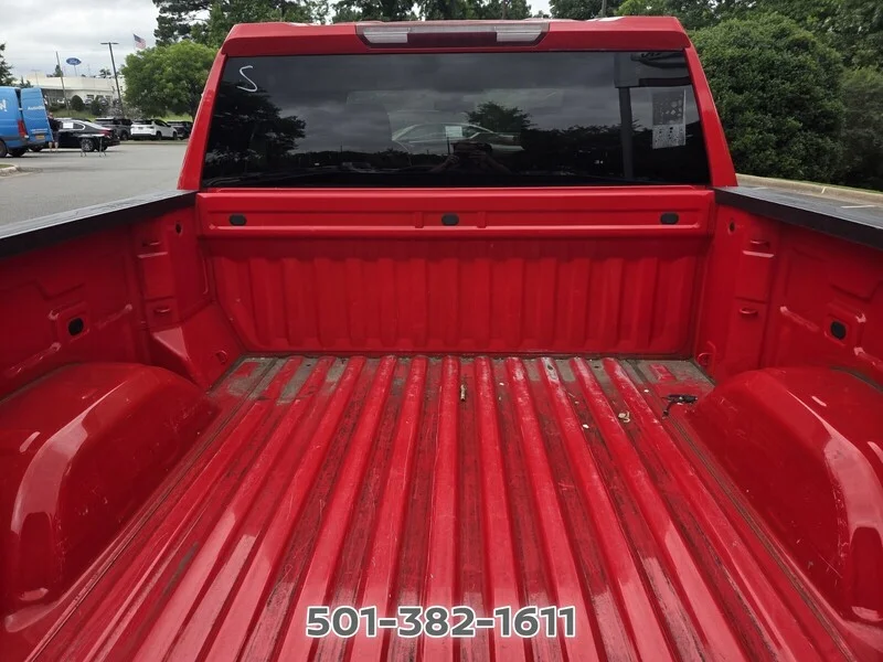 Used 2019 Cardinal Red GMC SLE image 15