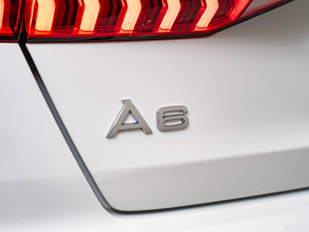 Used 2023 Glacier White Audi 55 Premium Plus image 18