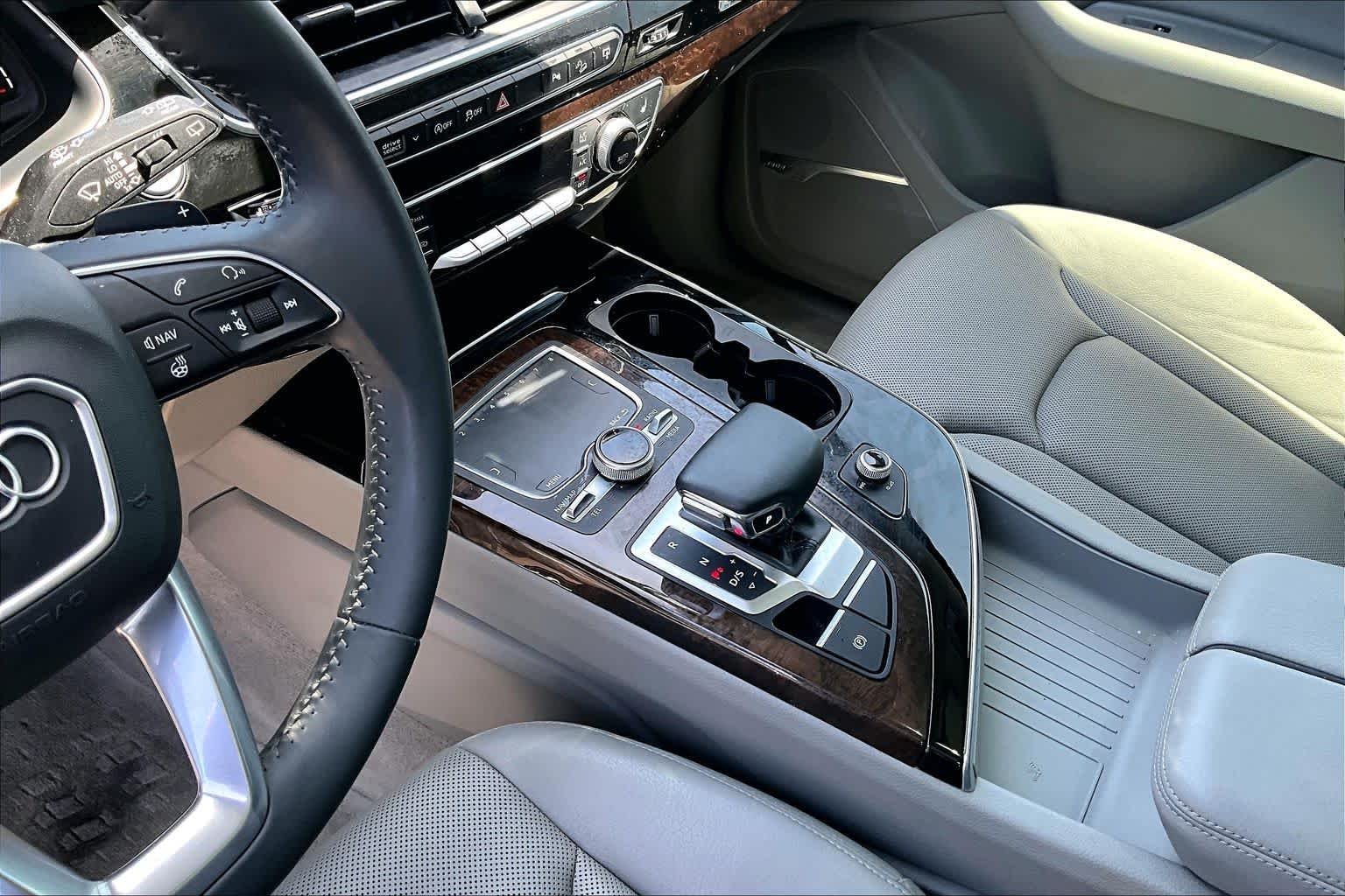 Used 2017 Florett Silver Metallic Audi Prestige image 17