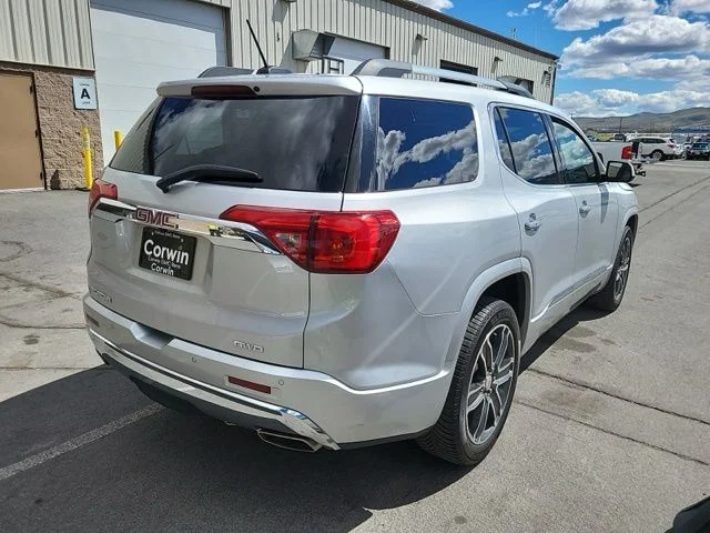Used 2017 Silver GMC Denali image 5