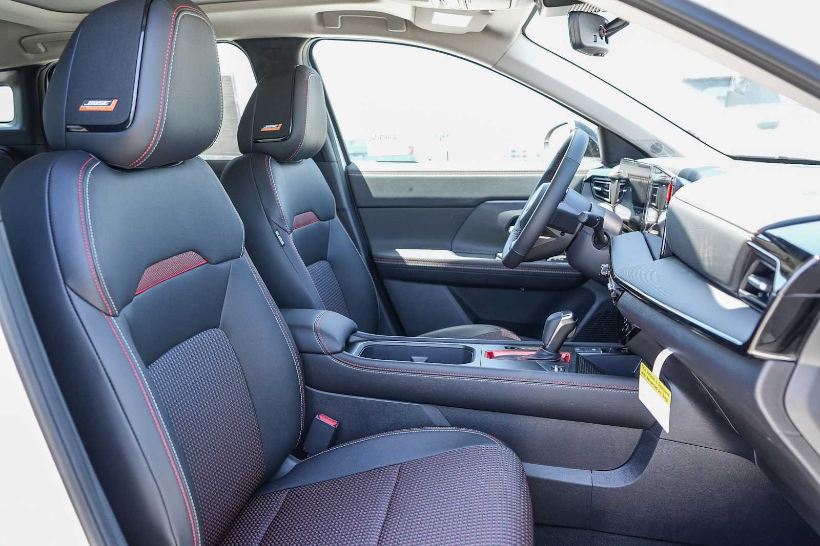 New 2026 Gun Metallic / Scarlet Ember Tintcoat Two-tone Nissan SR image 32