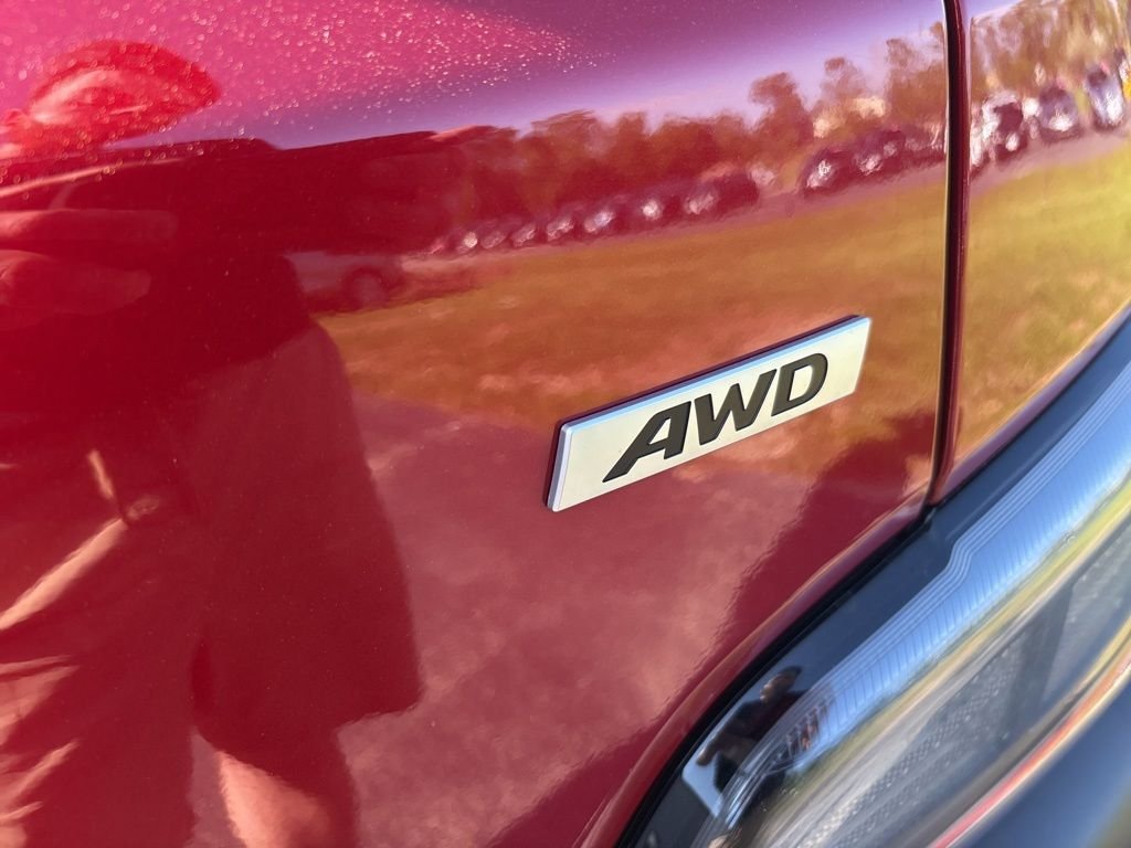 Used 2023 Red Hyundai SEL image 11