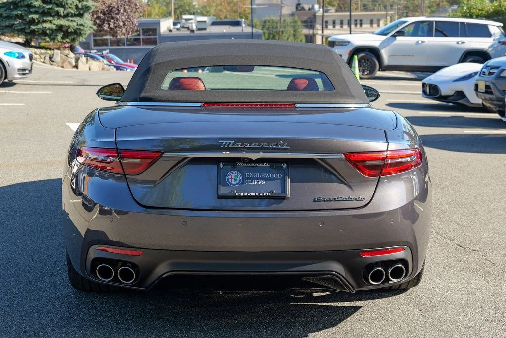 New 2026 Grigio Maratea Metallic Maserati Base image 6