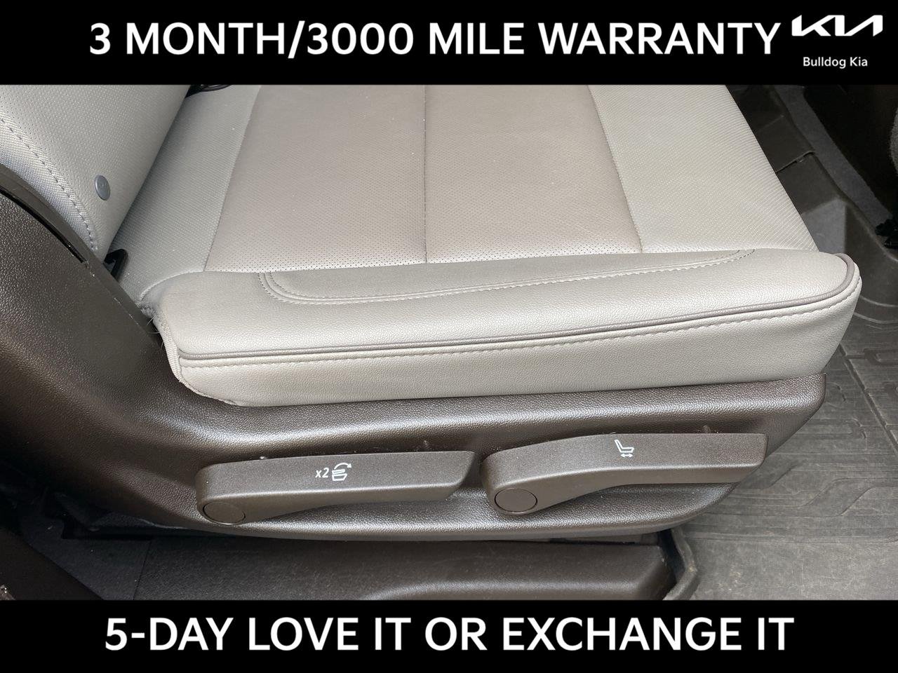 Used 2023 Summit White GMC SLT image 28