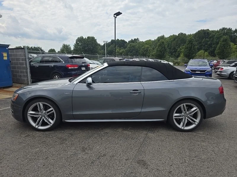 Used 2012 Gray Audi 3.0 Cabriolet Premium Plus image 4