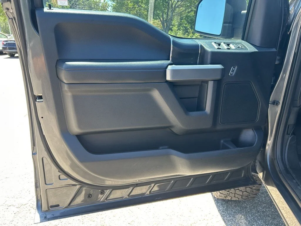 Used 2018 Gray Ford XLT image 16