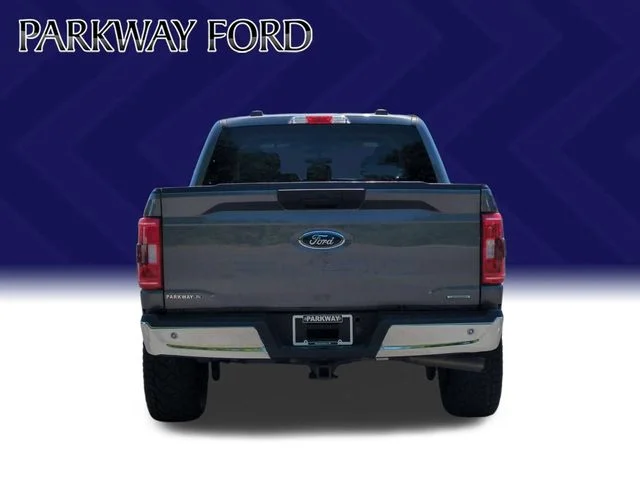 Used 2023 Gray Ford XLT image 4