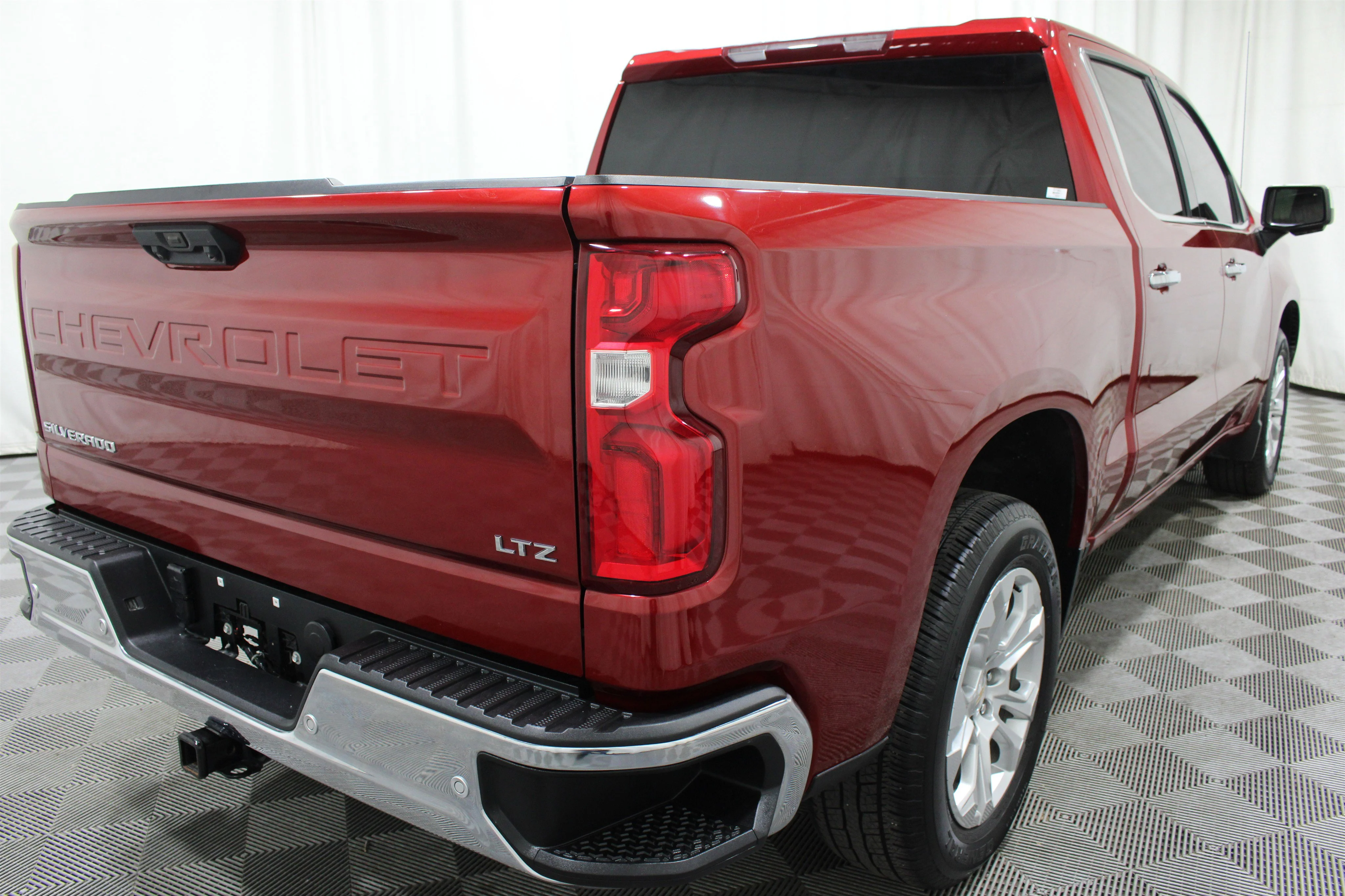 2024 Chevrolet Silverado 1500 LTZ - Photo 30
