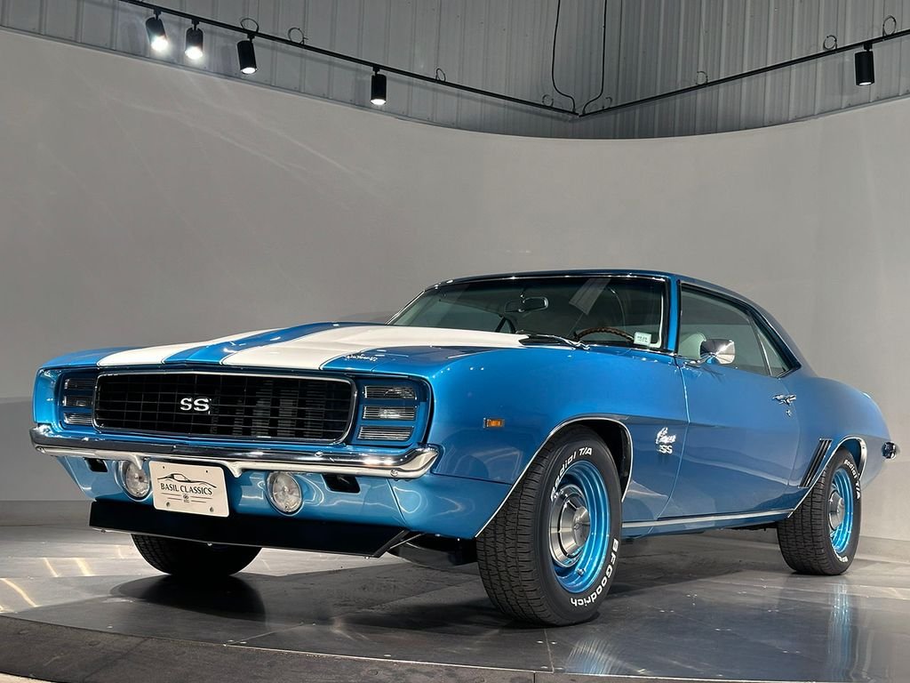 Used 1969 Blue Chevrolet  image 19