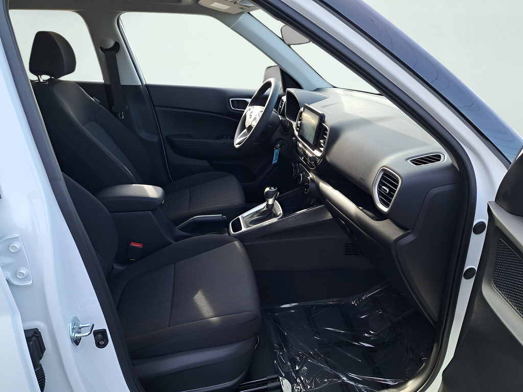 New 2026 White Hyundai SE image 17