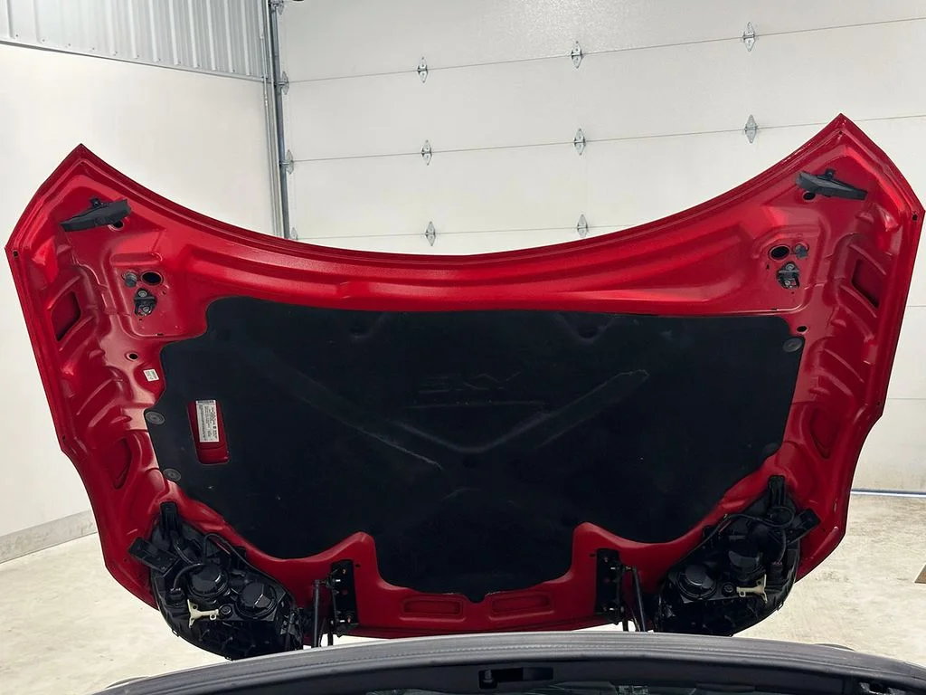 Used 2007 Red Saturn Base image 23