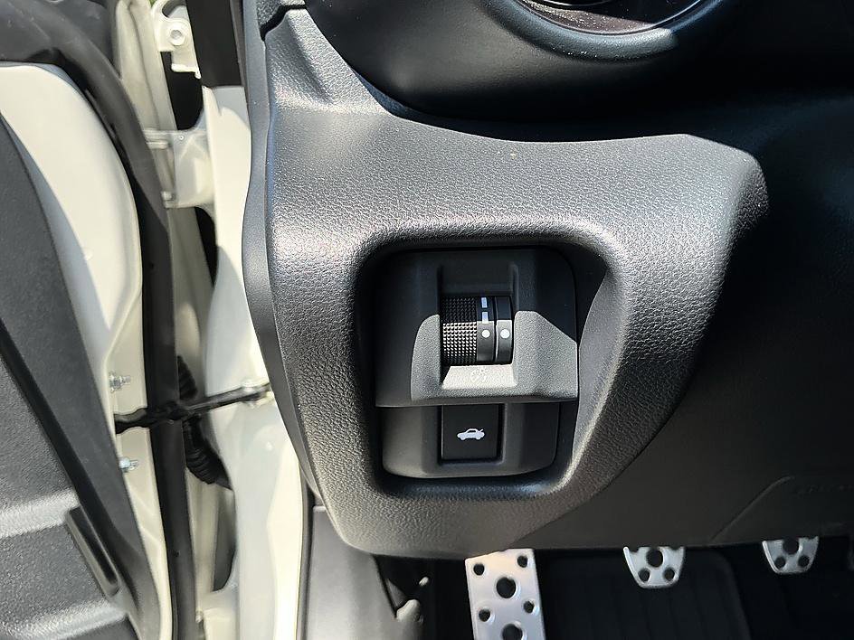 Used 2025 Crystal White Pearl Subaru Premium image 13