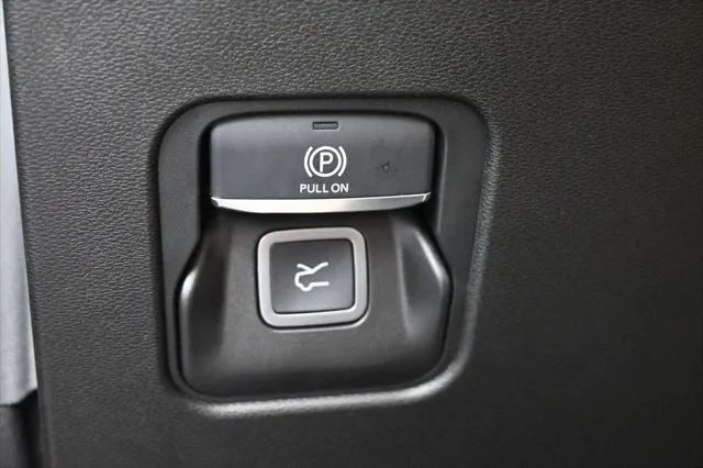 2026 Jeep Cherokee Overland - Photo 24