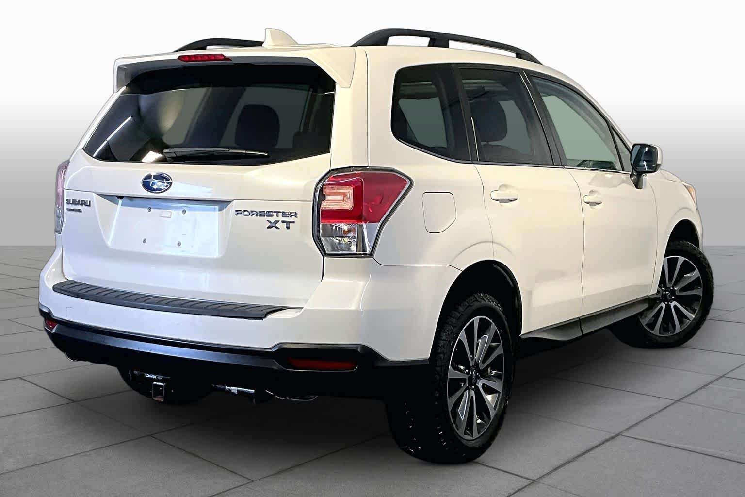 Used 2018 Crystal White Pearl Subaru Premium image 13