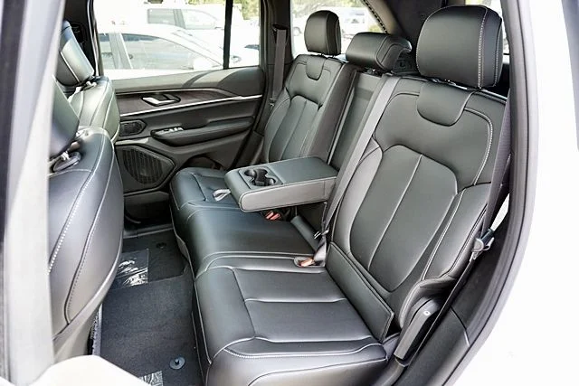 New 2026 Bright White Clearcoat Jeep Limited image 21