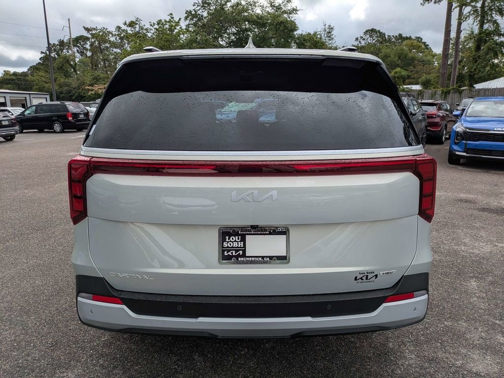 New 2026 Ivory Silver Kia EX image 5