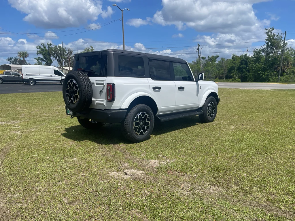 New 2026 Oxford White Ford Outer Banks® image 5
