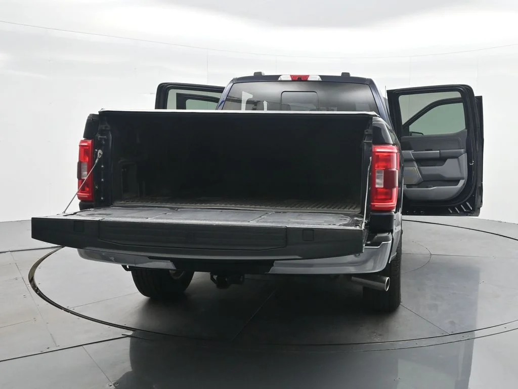 Certified Used 2022 Blue Metallic Ford XLT image 43