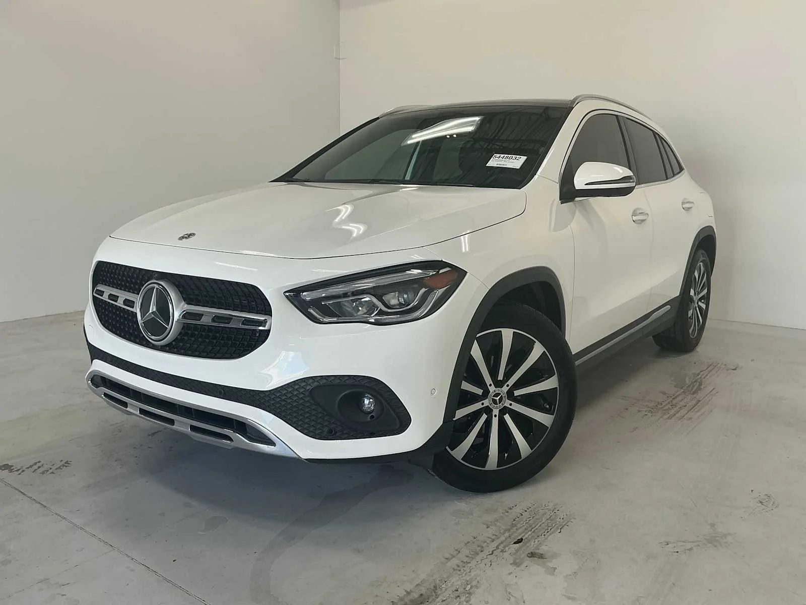 Certified Used 2022 Polar White Mercedes-Benz GLA 250 image 3
