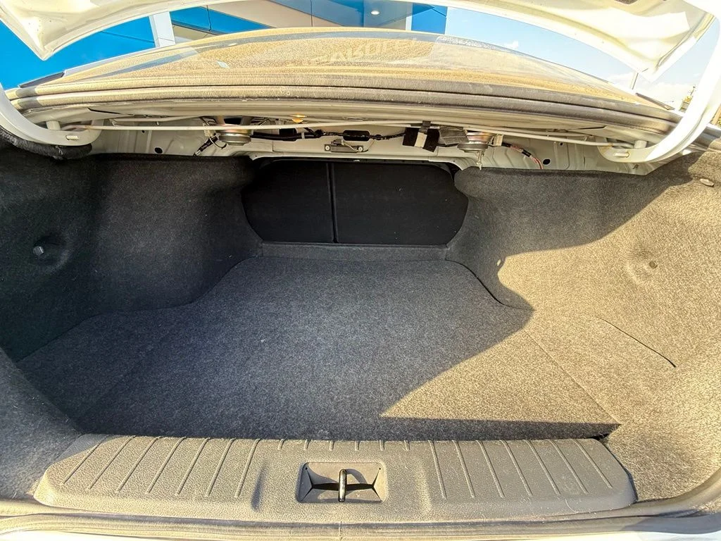 Used 2024 White Nissan S image 10