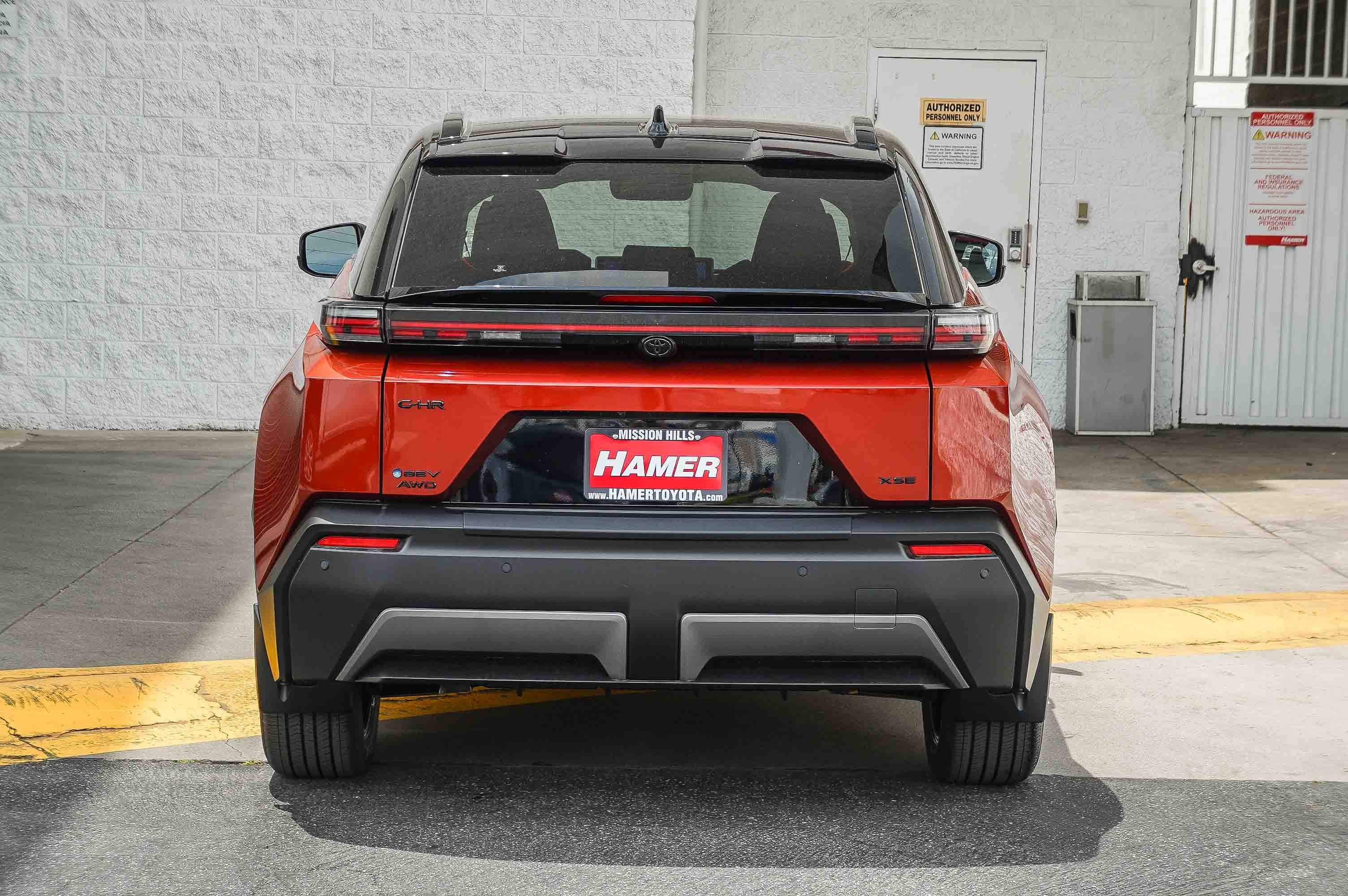 New 2026 Tandoori with Midnight Black Metallic roof Toyota XSE image 5