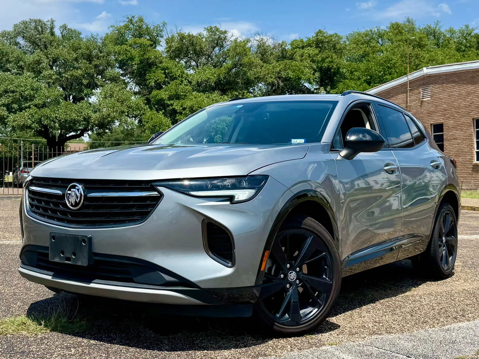 2023 Buick Envision Essence FWD's photo