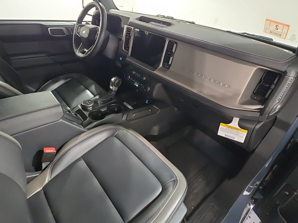 Used 2025 Azure Gray Metallic Ford Outer Banks image 28