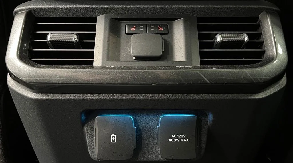 Used 2023 Black Ford Lariat image 48