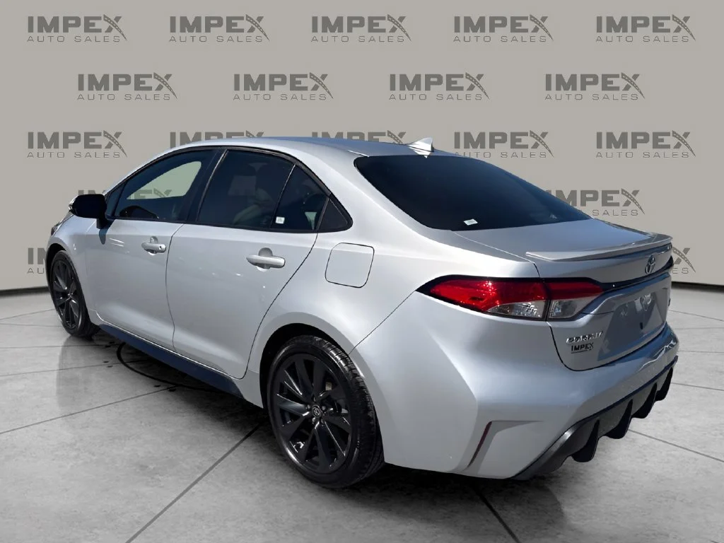 Used 2023 Silver Toyota SE image 3