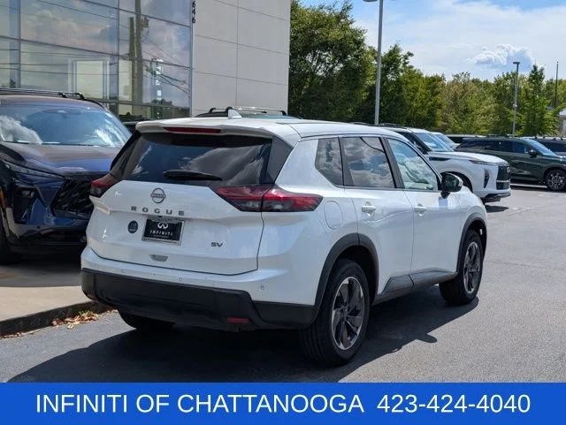Used 2024 White Nissan SV image 7