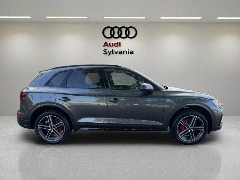 Certified Used 2025 Daytona Gray Pearl Effect Audi S line Premium Plus image 8