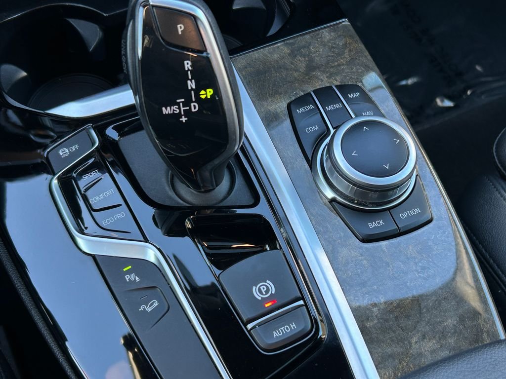 Used 2020 Black Sapphire Metallic BMW M40i image 27