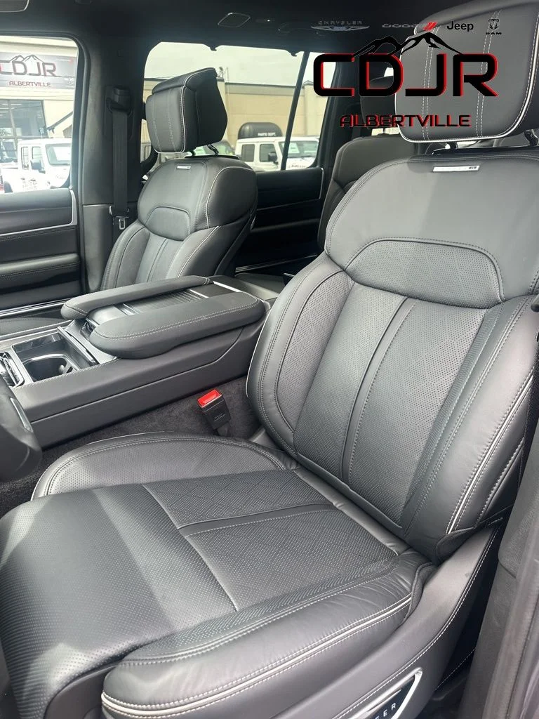 New 2024 Baltic-Gray Metallic Clear-Coat Exterior Paint Jeep Series II image 18