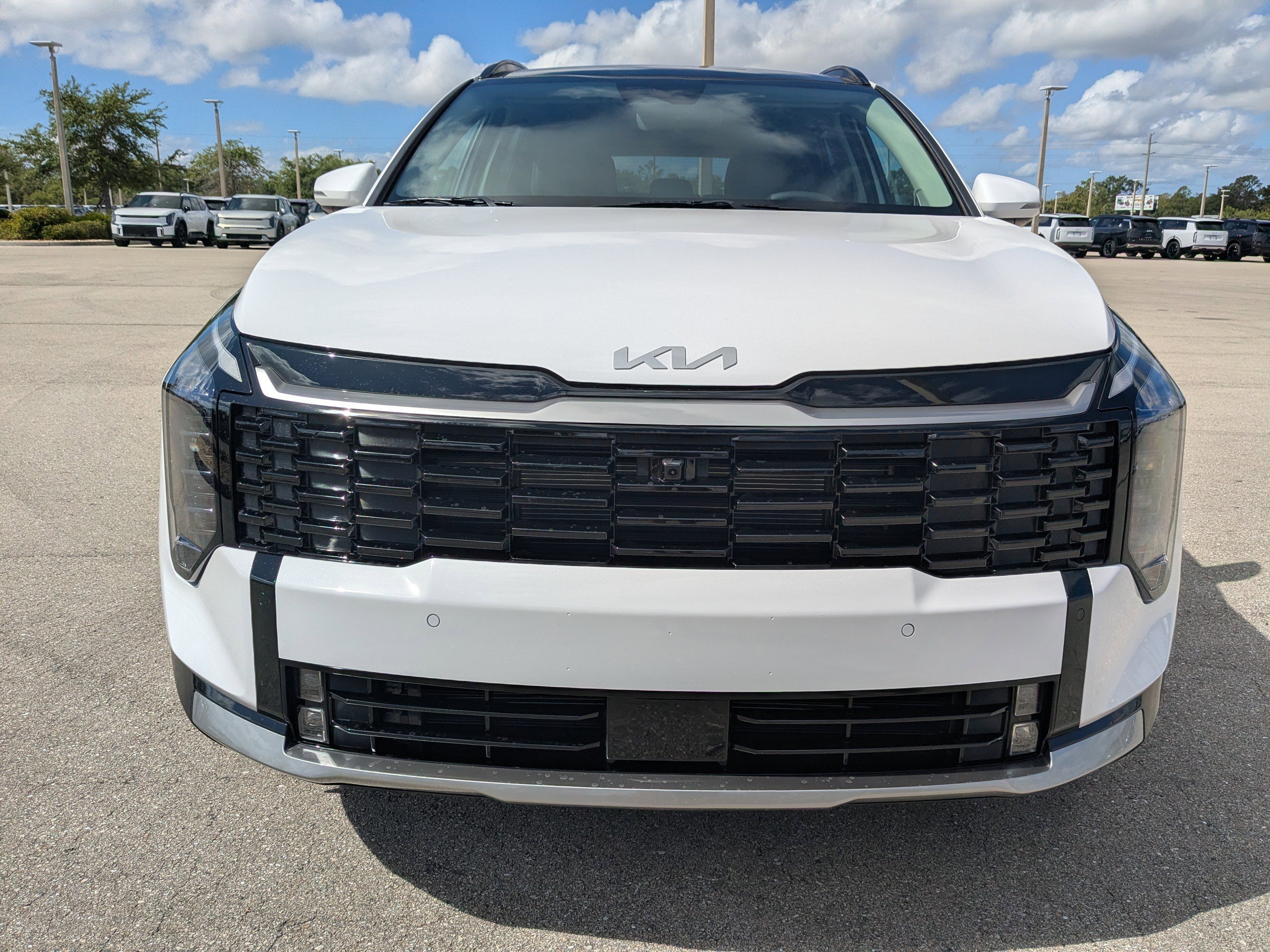 New 2026 Glacial White Pearl Kia SX Prestige image 3