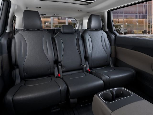 2026 Kia Carnival SX - Photo 17