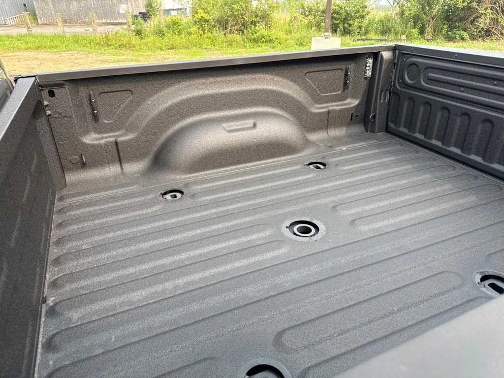 New 2026 Ceramic Gray Clear-Coat Exterior Paint RAM LARAMIE image 17