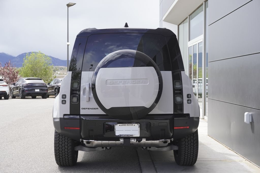 New 2026 Borasco Grey Land Rover S image 6