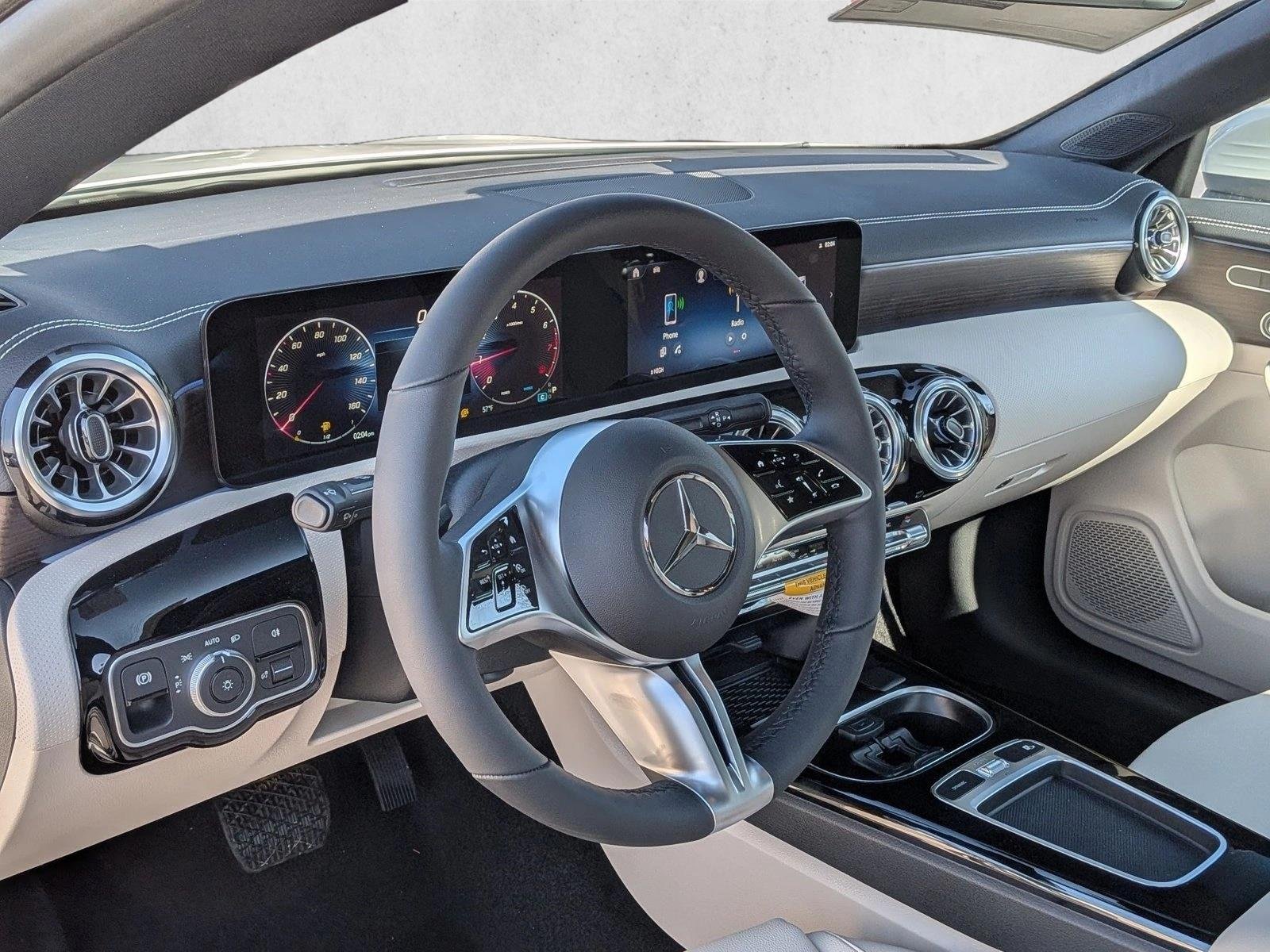 Certified Used 2026 Polar White Mercedes-Benz CLA 250 image 3