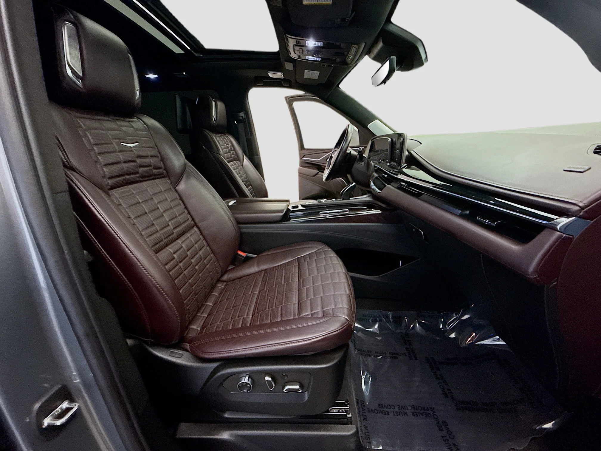 Used 2022 Satin Steel Metallic Cadillac Sport Platinum image 33