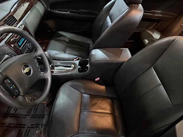 Used 2015 Ashen Gray Metallic Chevrolet LTZ image 22