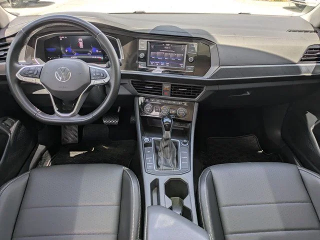 Used 2023 Silver Volkswagen 1.5T SE image 14