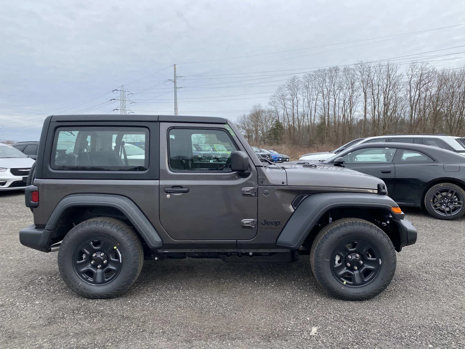 New 2026 Granite Crystal Metallic Clear-Coat Exterior Paint Jeep Sport image 2