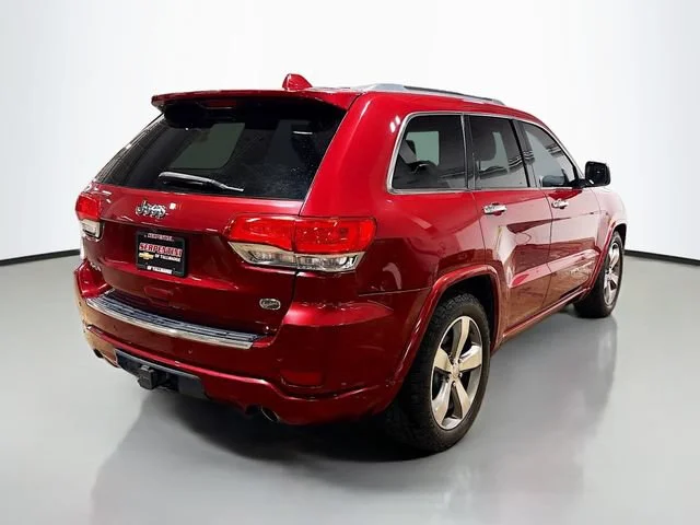 Used 2015  Jeep Overland image 6