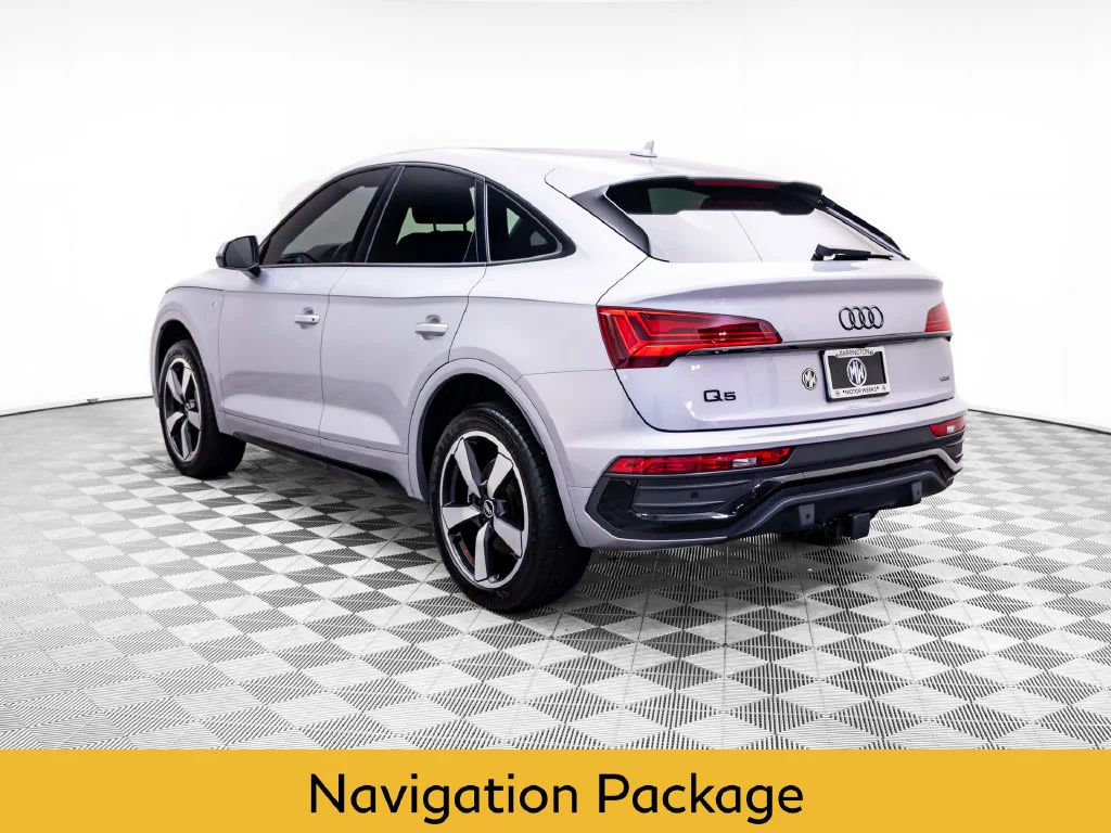 Used 2023 Silver Audi 45 S line Premium image 3