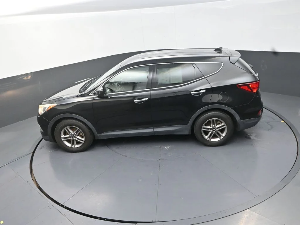 Used 2017 Black Hyundai 2.4 Base image 16