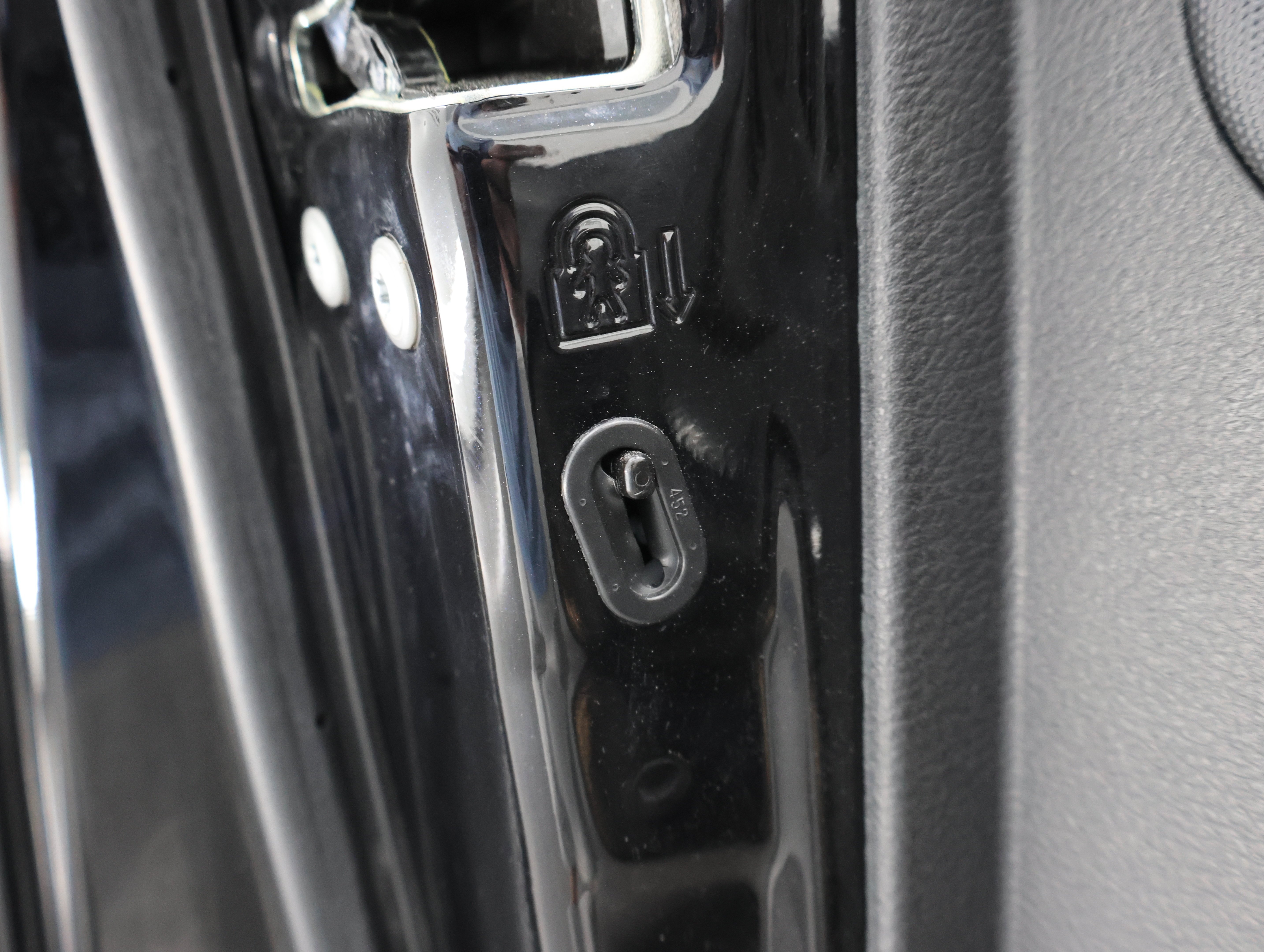 Used 2021  Toyota  image 31