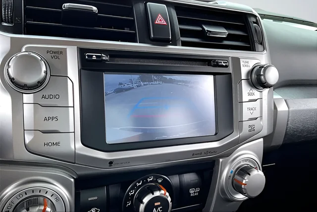 Used 2016 White Toyota SR5 image 13